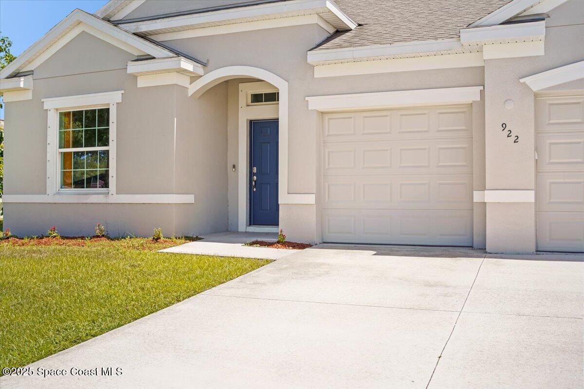 922 Raleigh Road Southeast Palm Bay, FL 32909 - Photo 2 of 44 09-RALEIGH141