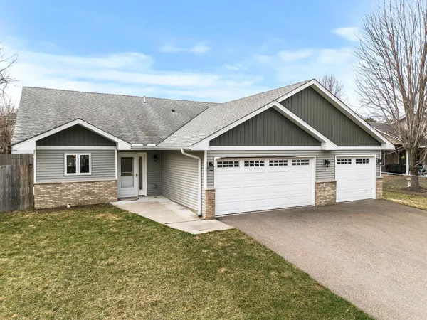 $295,000 | 1068 244th Avenue Northeast, Bethel, MN 55005