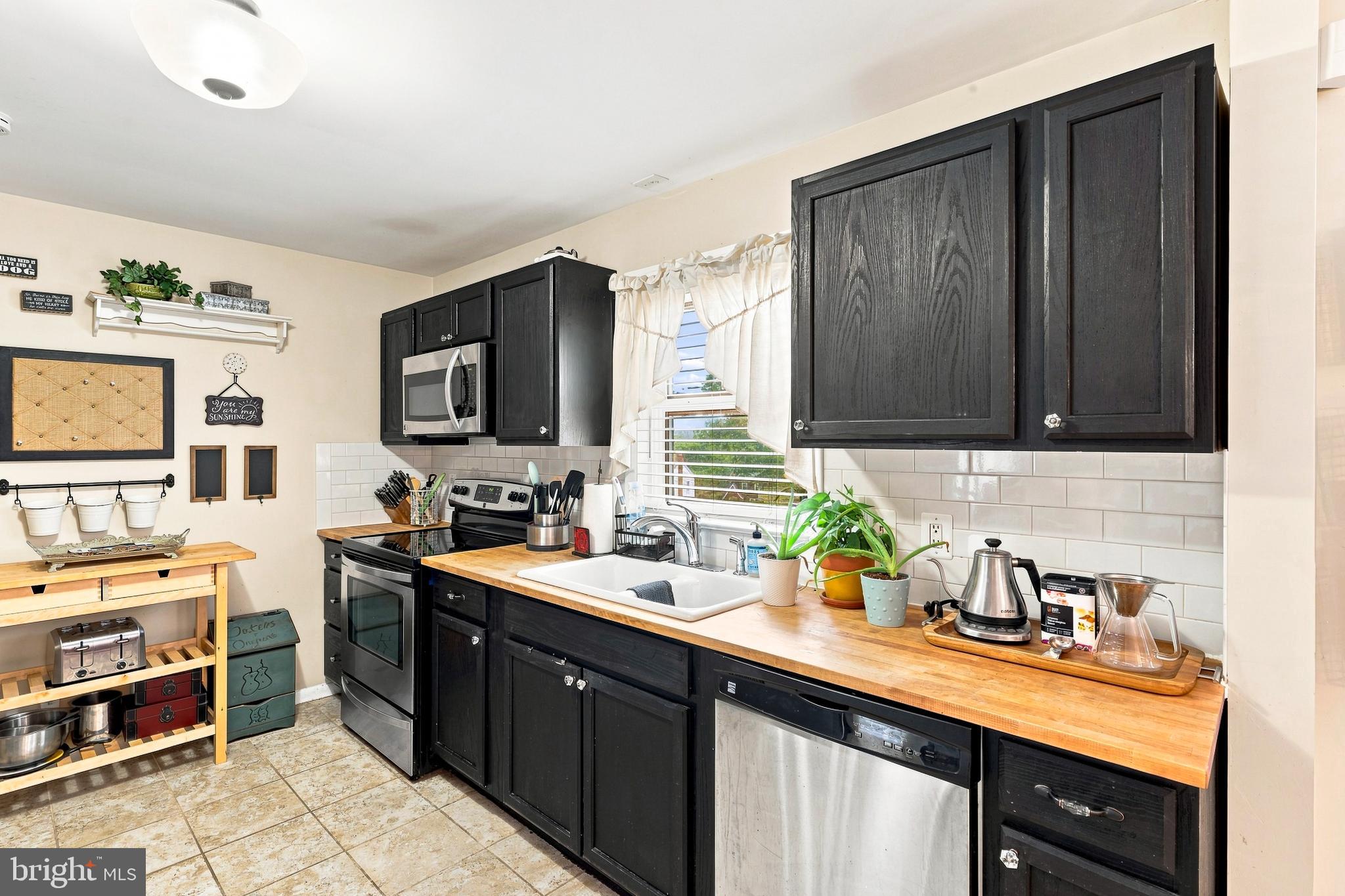 8101 Sagramore Road Baltimore, MD 21237 - Photo 10 of 44