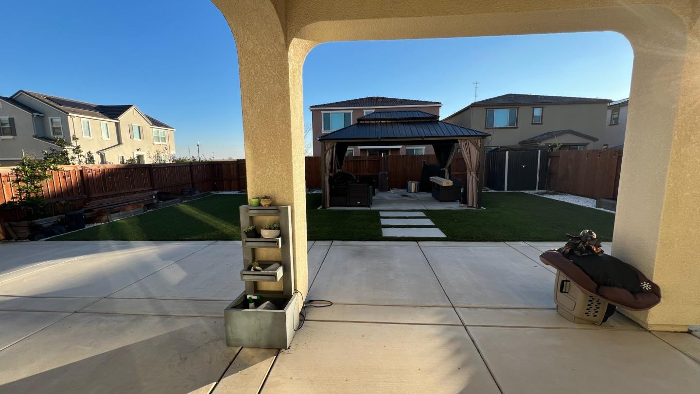 8830 Encore Way Elk Grove, CA 95757 - Photo 34 of 36