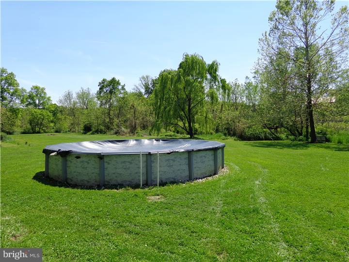 26 Fetterman Road Palm, PA 18070 - Photo 11 of 19 Pool