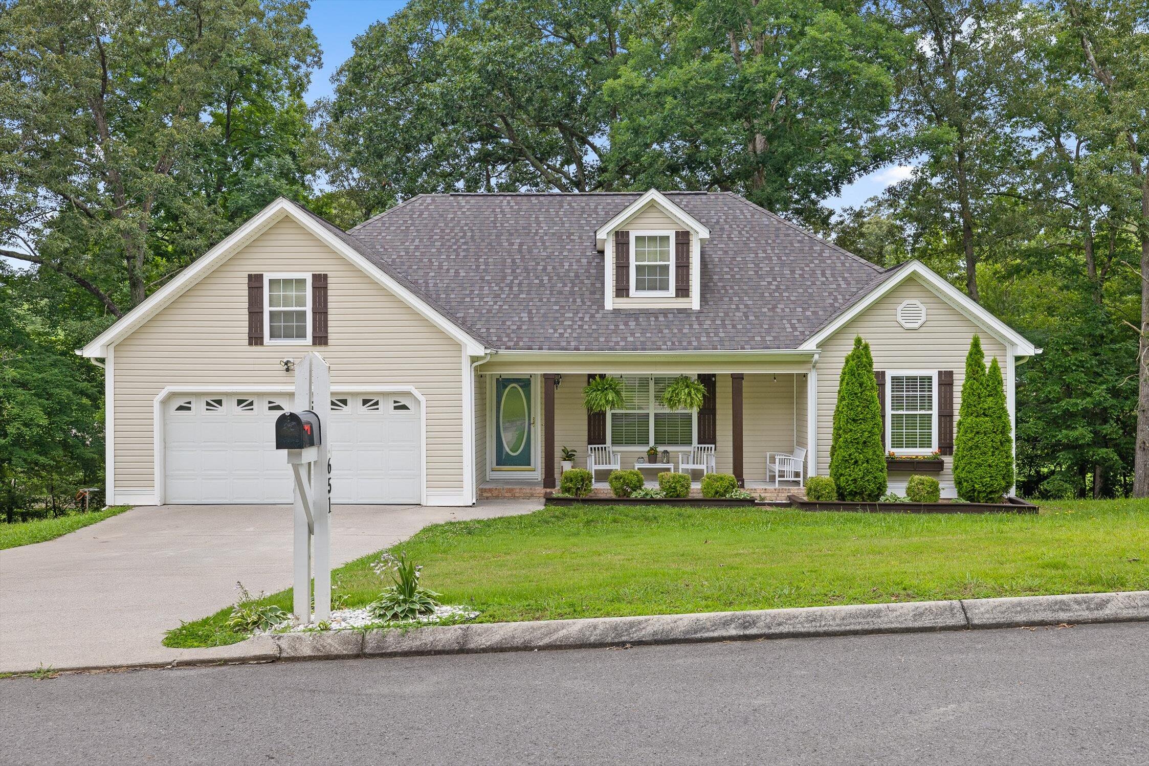 651 Howard Leonard Road Ringgold, GA 30736 - Photo 2 of 36 651 Howard Leonard Rd.