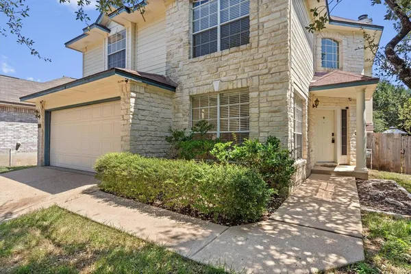 $2,200 | 8336 Alvin High Lane, Austin, TX 78729