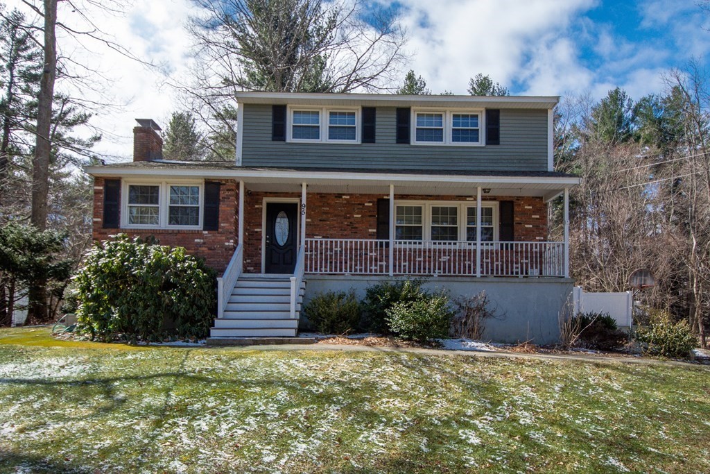 95 Andover Road Billerica, MA 01821 - Photo 18 of 18 a front view of a house with garden