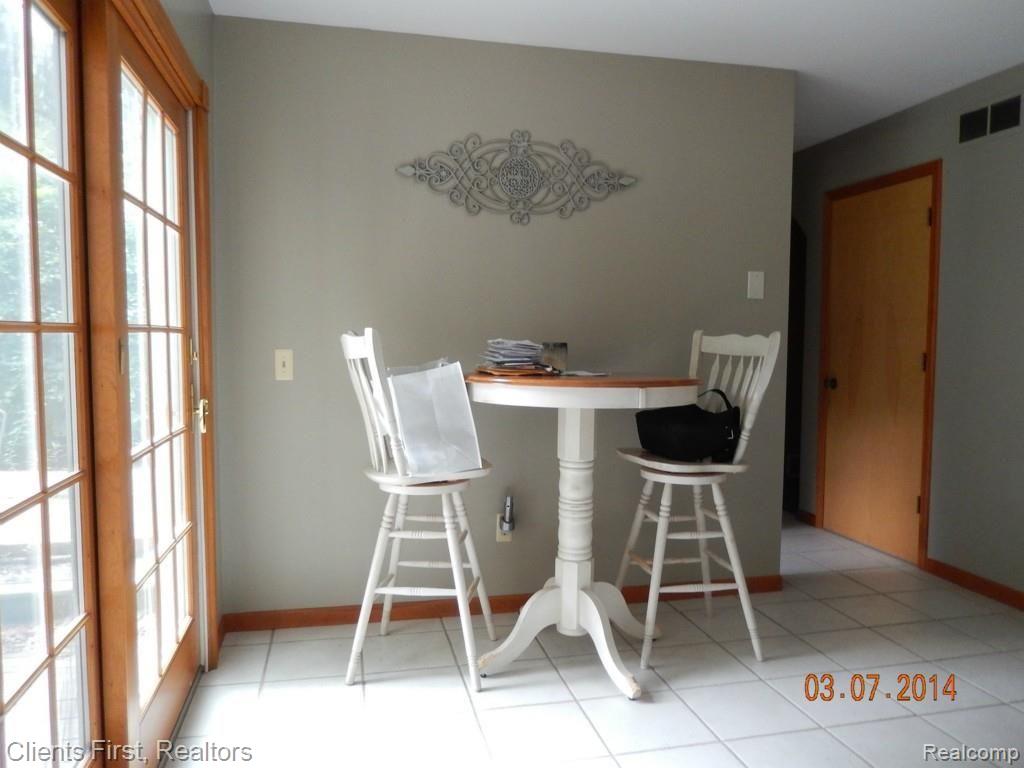18781 Hannan Road New Boston, MI 48164 - Photo 18 of 48 DSCN3646.jpg