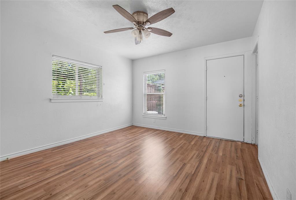 4723 Victor Street, Unit B Dallas, TX 75246 - Photo 7 of 12