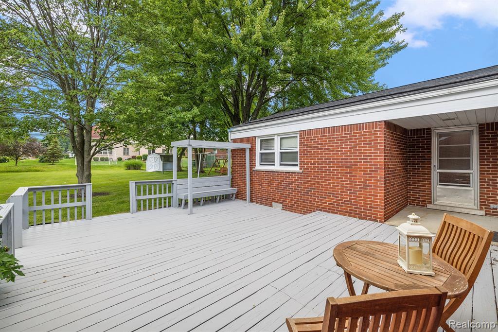 2910 Walbridge Road Rochester Hills, MI 48307 - Photo 34 of 38