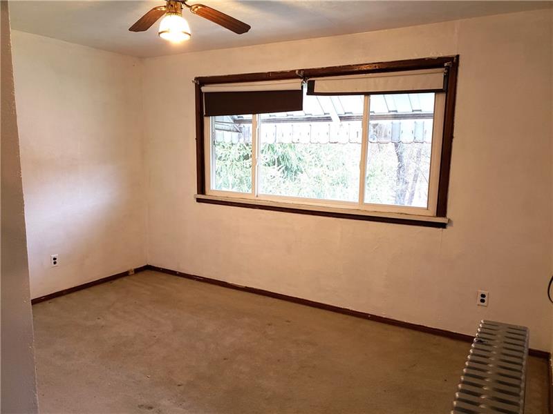 223 Strawcutter Road Derry, PA 15627 - Photo 11 of 21 Gallery Image 11