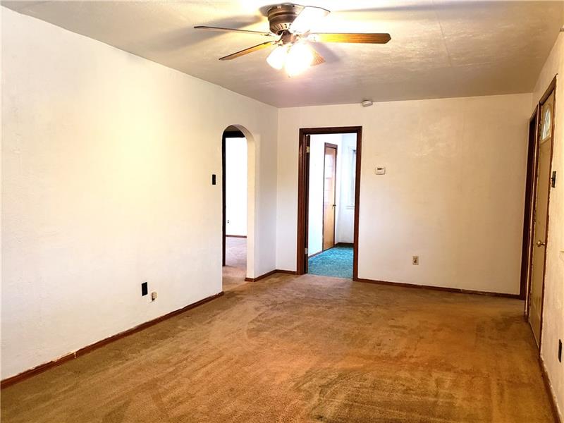 223 Strawcutter Road Derry, PA 15627 - Photo 9 of 21 Gallery Image 9