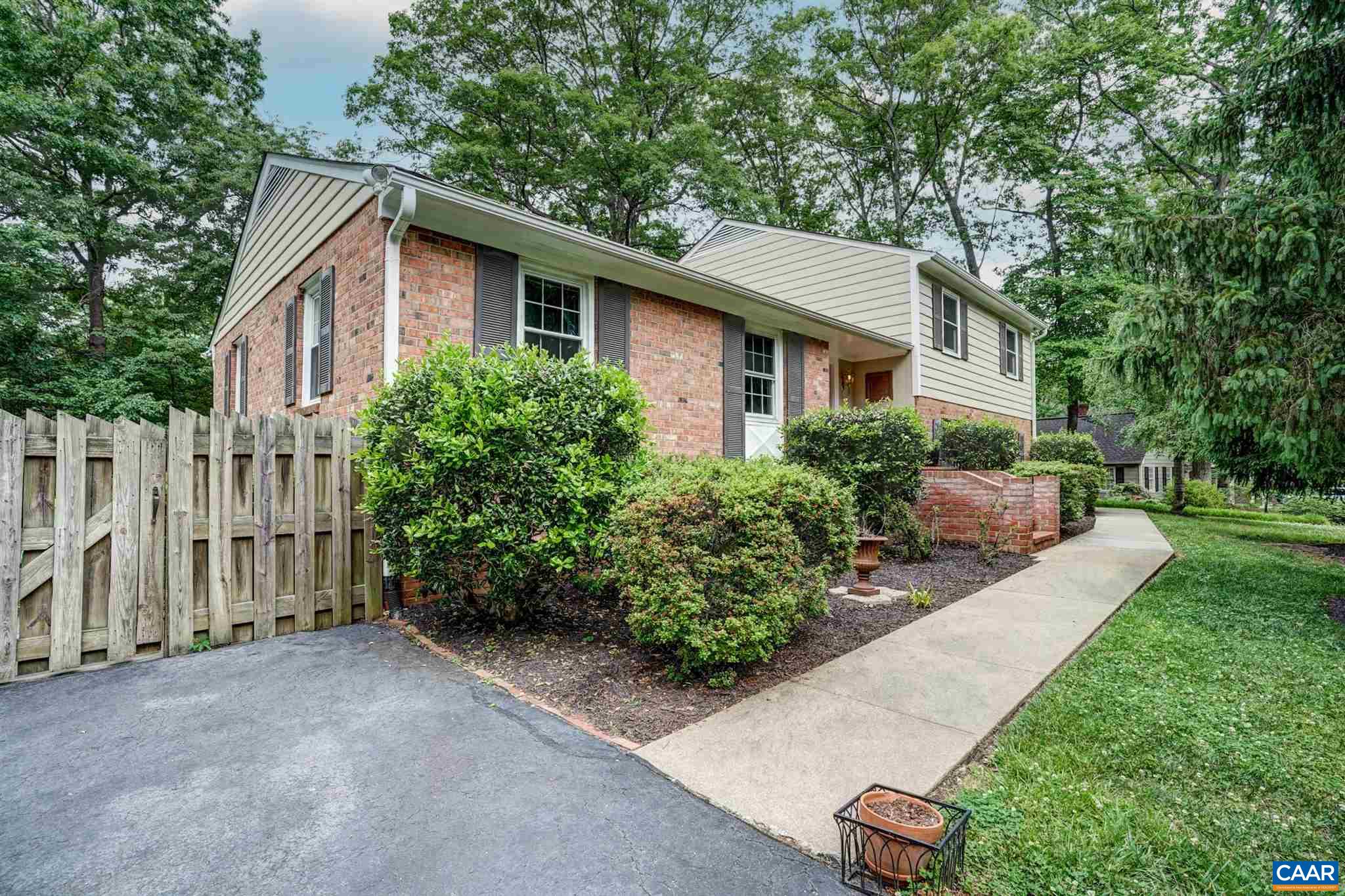 3411 North Indian Spring Road Charlottesville, VA 22901 - Photo 3 of 28 Gallery Image 3