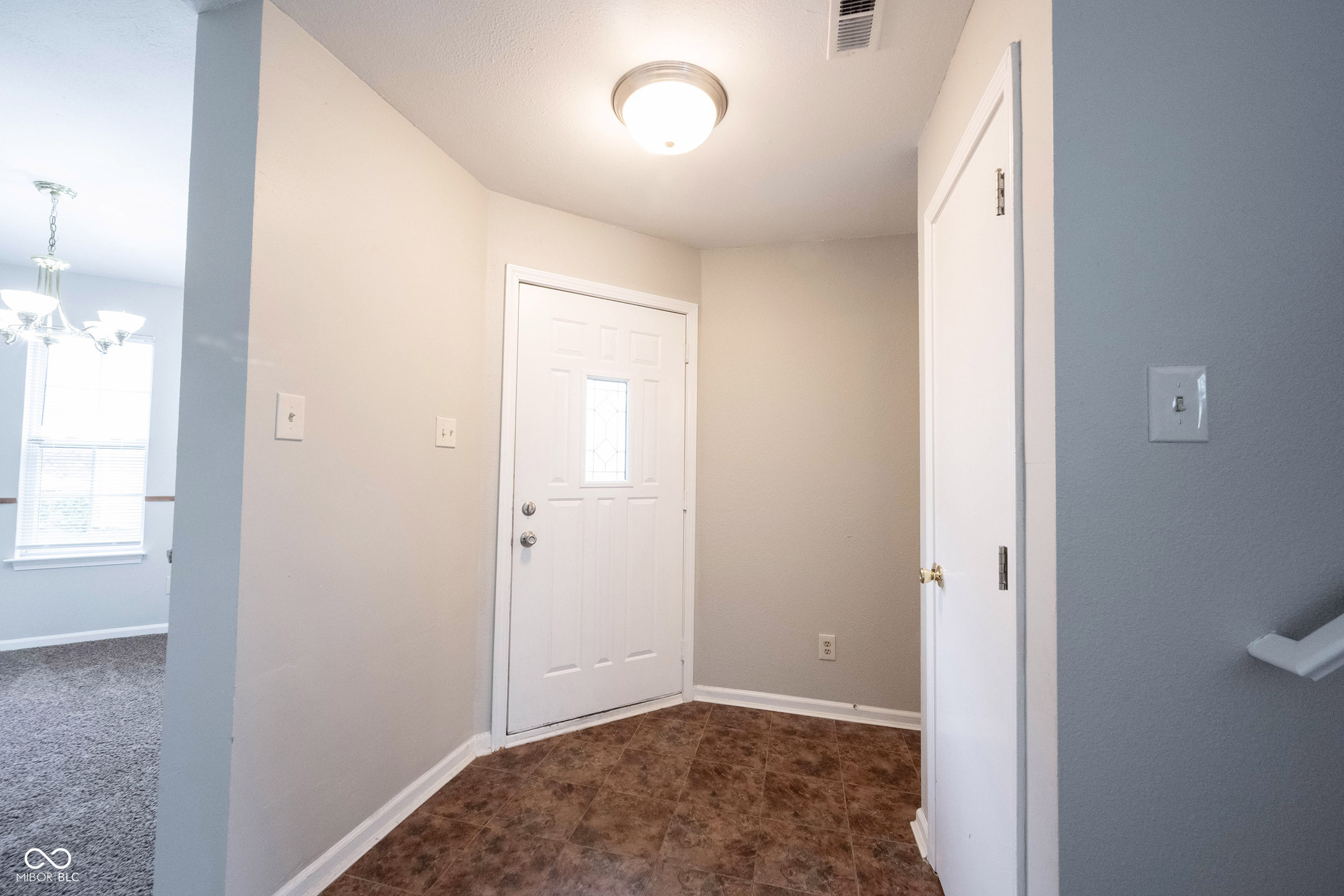 4545 Connaught E Drive Plainfield, IN 46168 - Photo 4 of 42