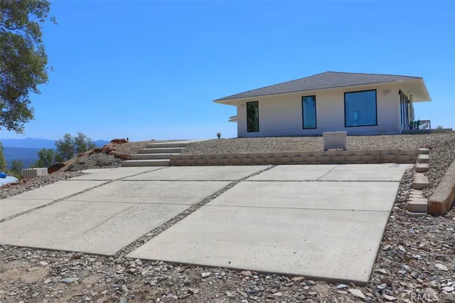 $1,599,000 | 5076-5076 Allred Road, Mariposa, CA 95338