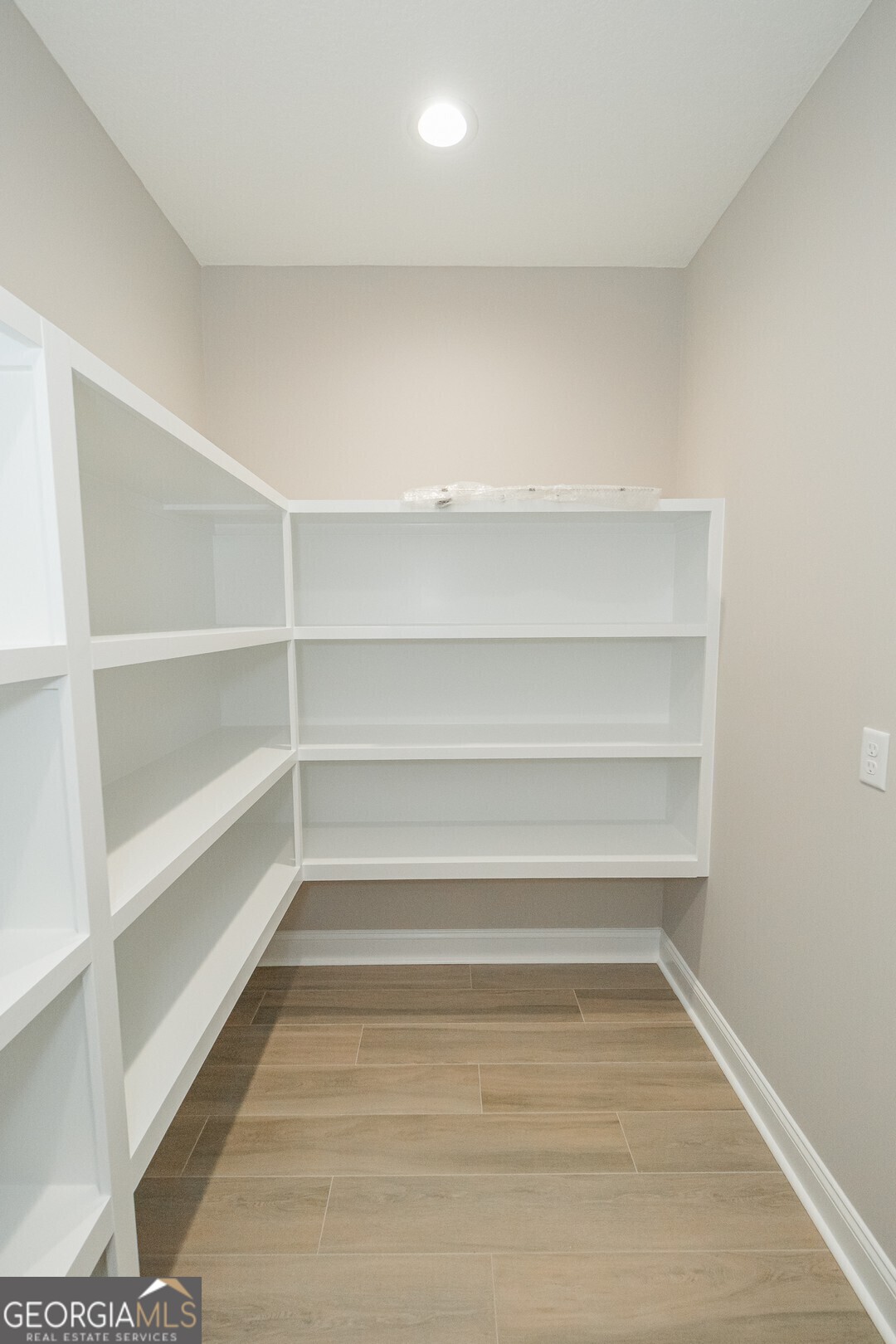 205 Riley Hunter Drive Kingsland, GA 31548 - Photo 15 of 81 a view of a room with shelves