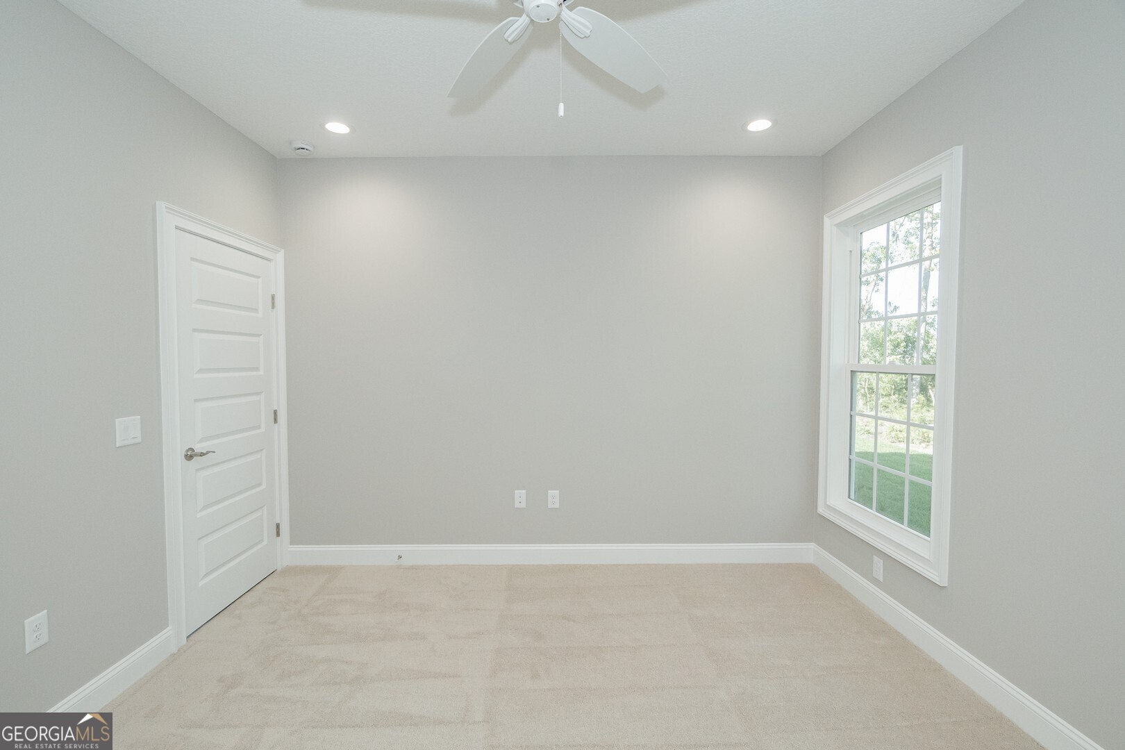 205 Riley Hunter Drive Kingsland, GA 31548 - Photo 55 of 81 an empty room with windows and closet