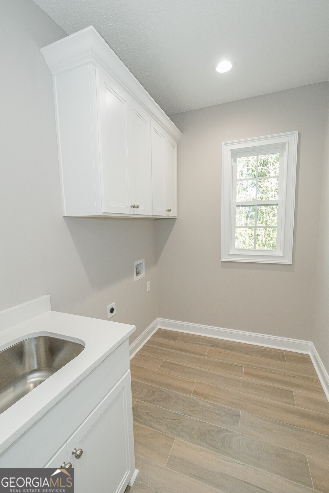 205 Riley Hunter Drive Kingsland, GA 31548 - Photo 66 of 81 a view of utility room and window