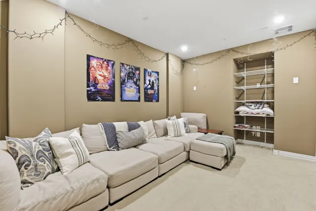 $1,299,000 | 1515 Thornton Road, Houston, TX 77018