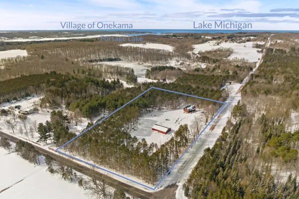 $650,000 | 5895 Maidens Road, Onekama, MI 49675