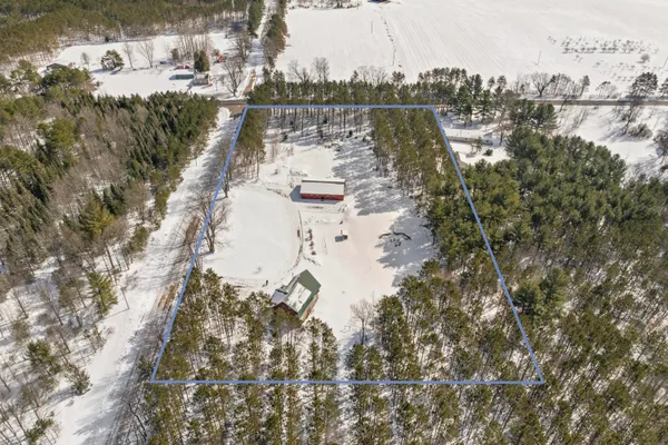$650,000 | 5895 Maidens Road, Onekama, MI 49675