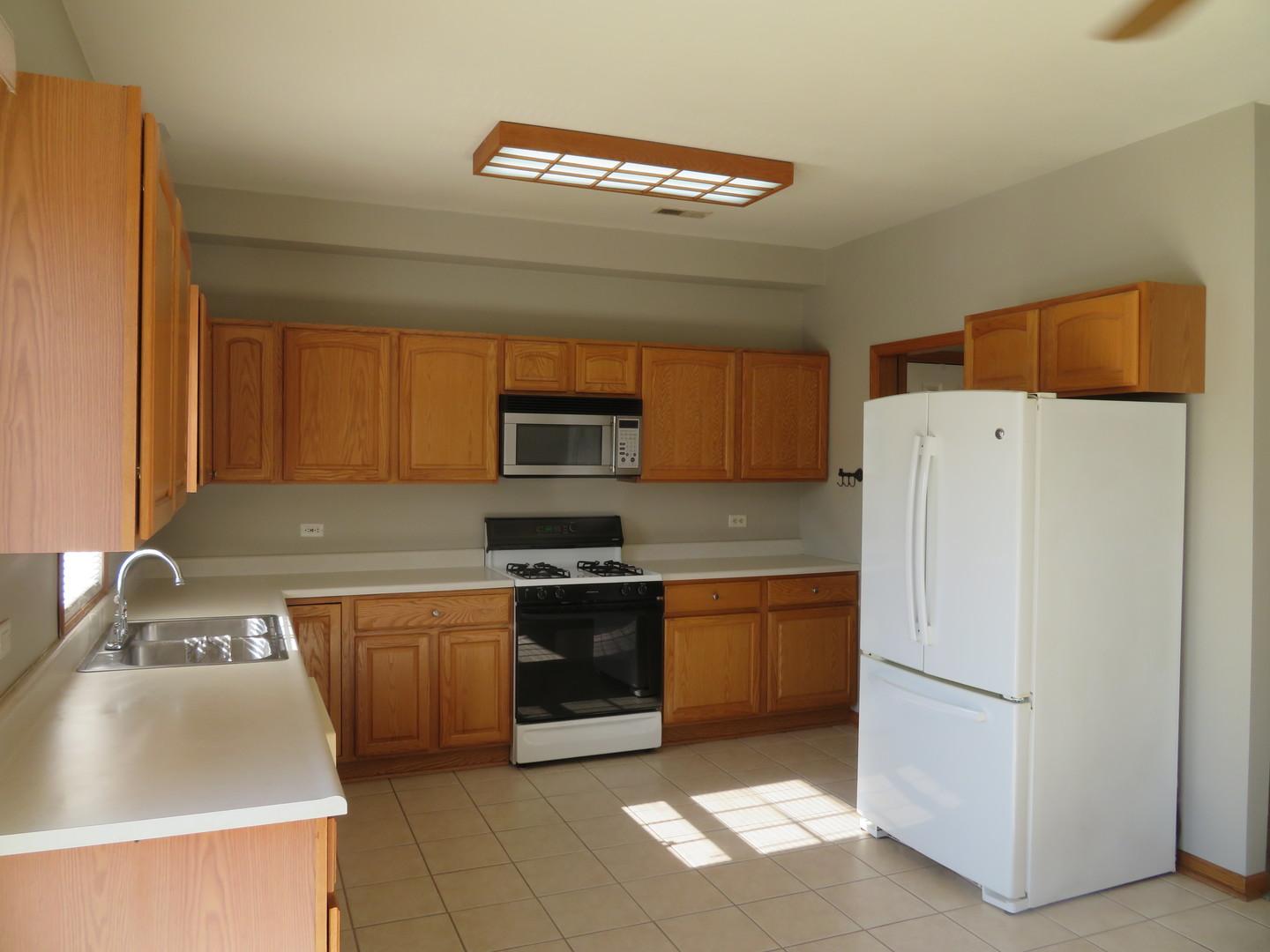 2051 Lisbon Road, Unit D Morris, IL 60450 - Photo 8 of 31 Gallery Image 8