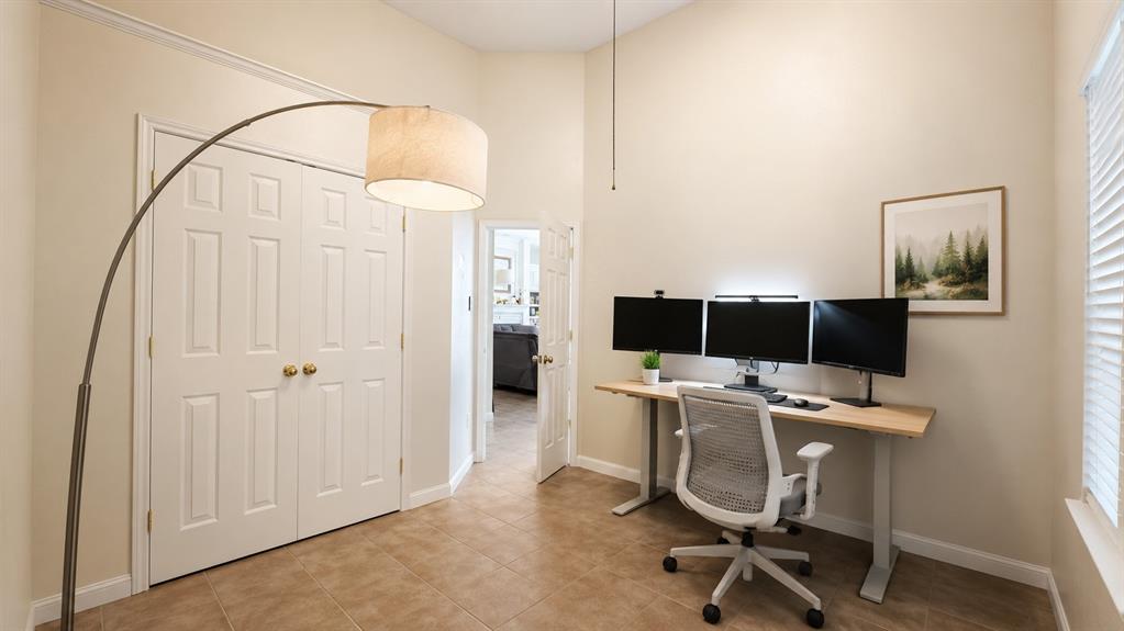 8708 Wellington Road Irving, TX 75063 - Photo 16 of 20
