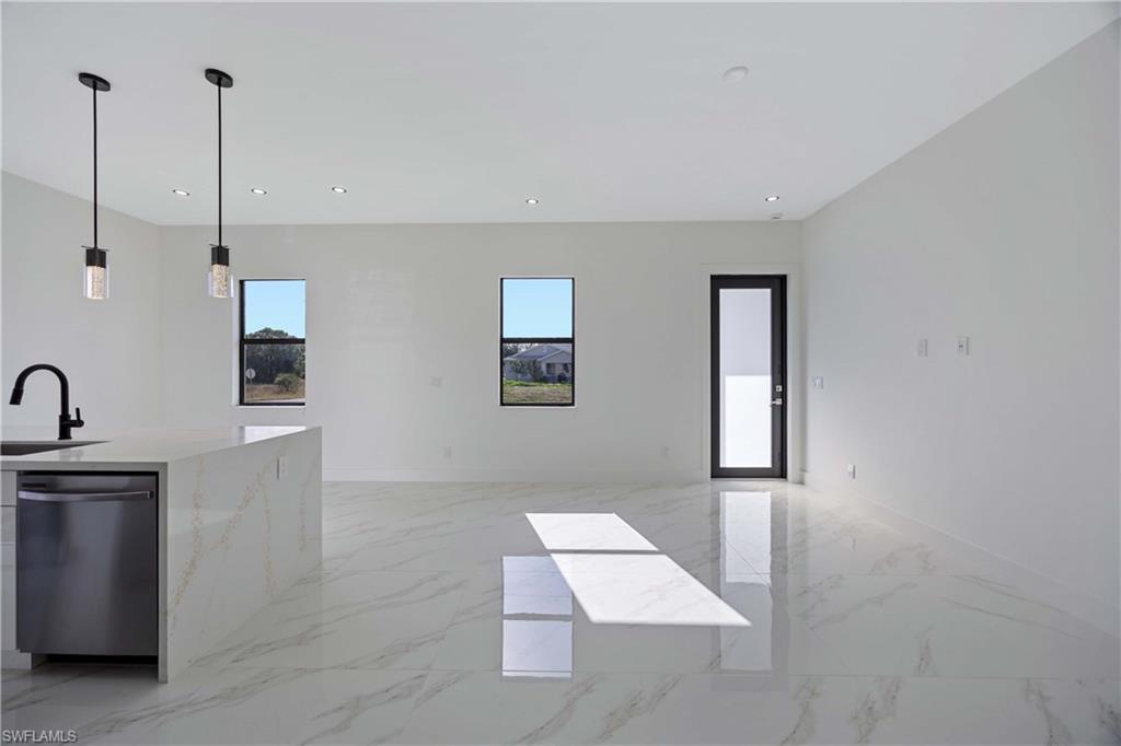 2700 49th Street Southwest Lehigh Acres, FL 33976 - Photo 15 of 24