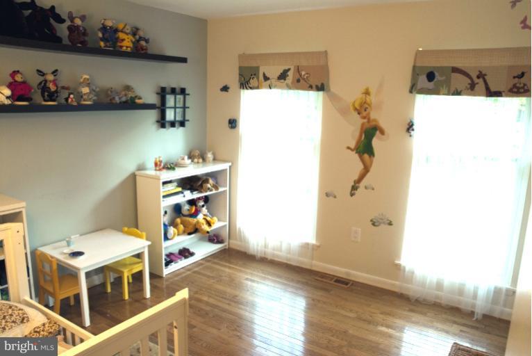10728 Cross School Road Reston, VA 20191 - Photo 11 of 30 Bedroom 3