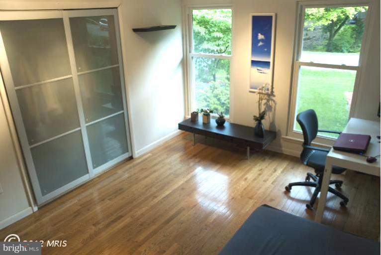 10728 Cross School Road Reston, VA 20191 - Photo 18 of 30 Bedroom%202