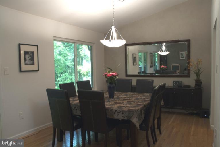 10728 Cross School Road Reston, VA 20191 - Photo 22 of 30 Dining Room