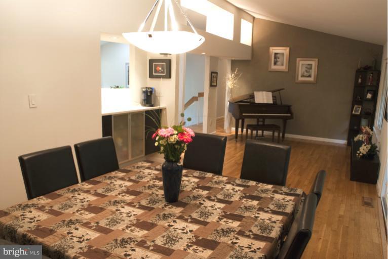 10728 Cross School Road Reston, VA 20191 - Photo 28 of 30 Dining Room