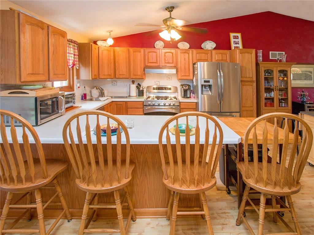 618 Cemetery Road Perryopolis, PA 15473 - Photo 10 of 25 Large breakfast bar .