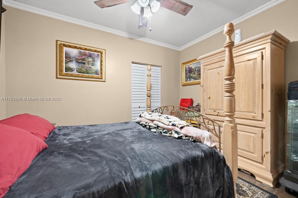 20420 Southwest 116th Road Miami, FL 33177 - Photo 16 of 42 Gallery Image 16
