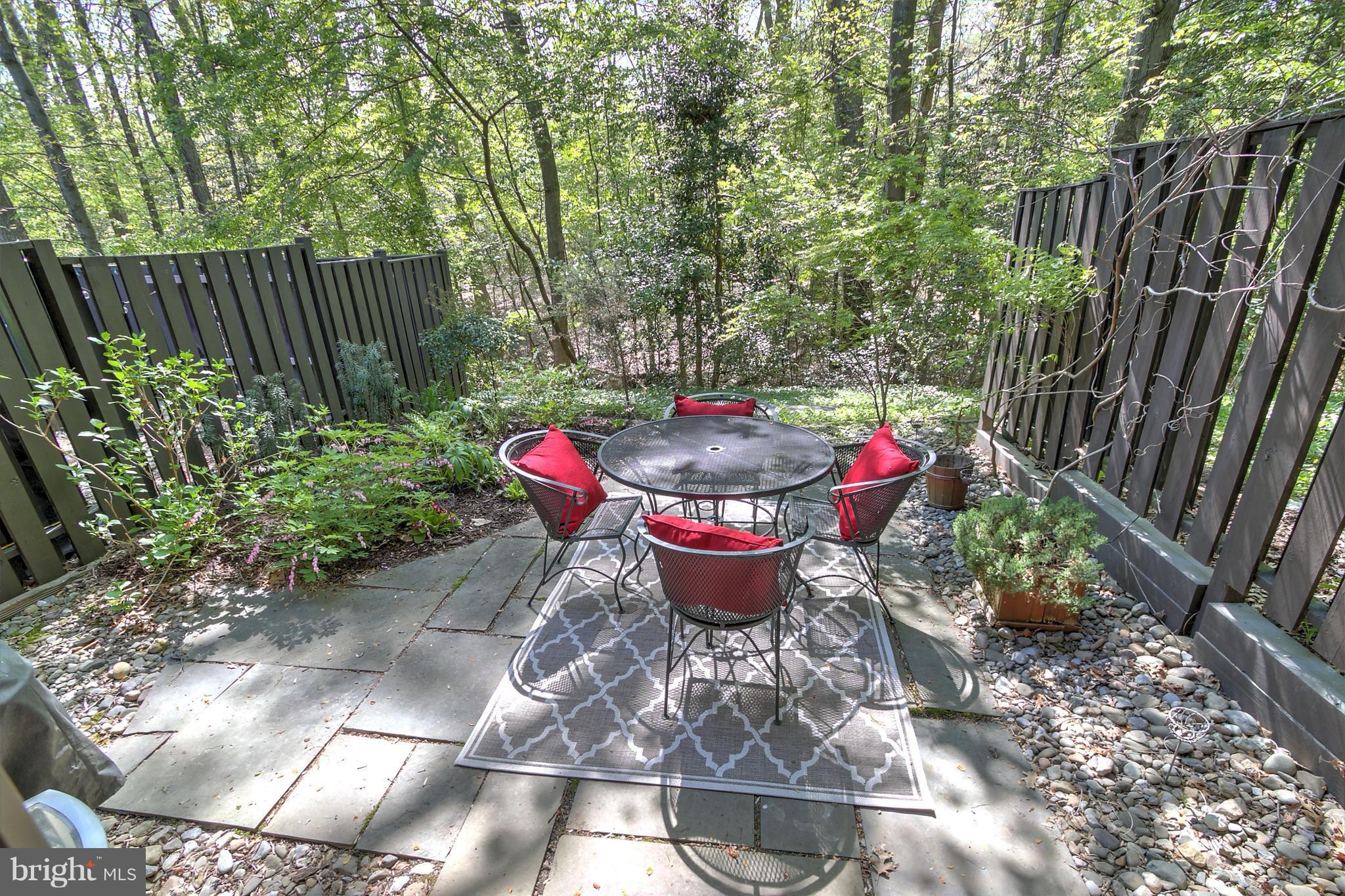 2226 Coppersmith Square Reston, VA 20191 - Photo 24 of 28 Exterior (Rear)