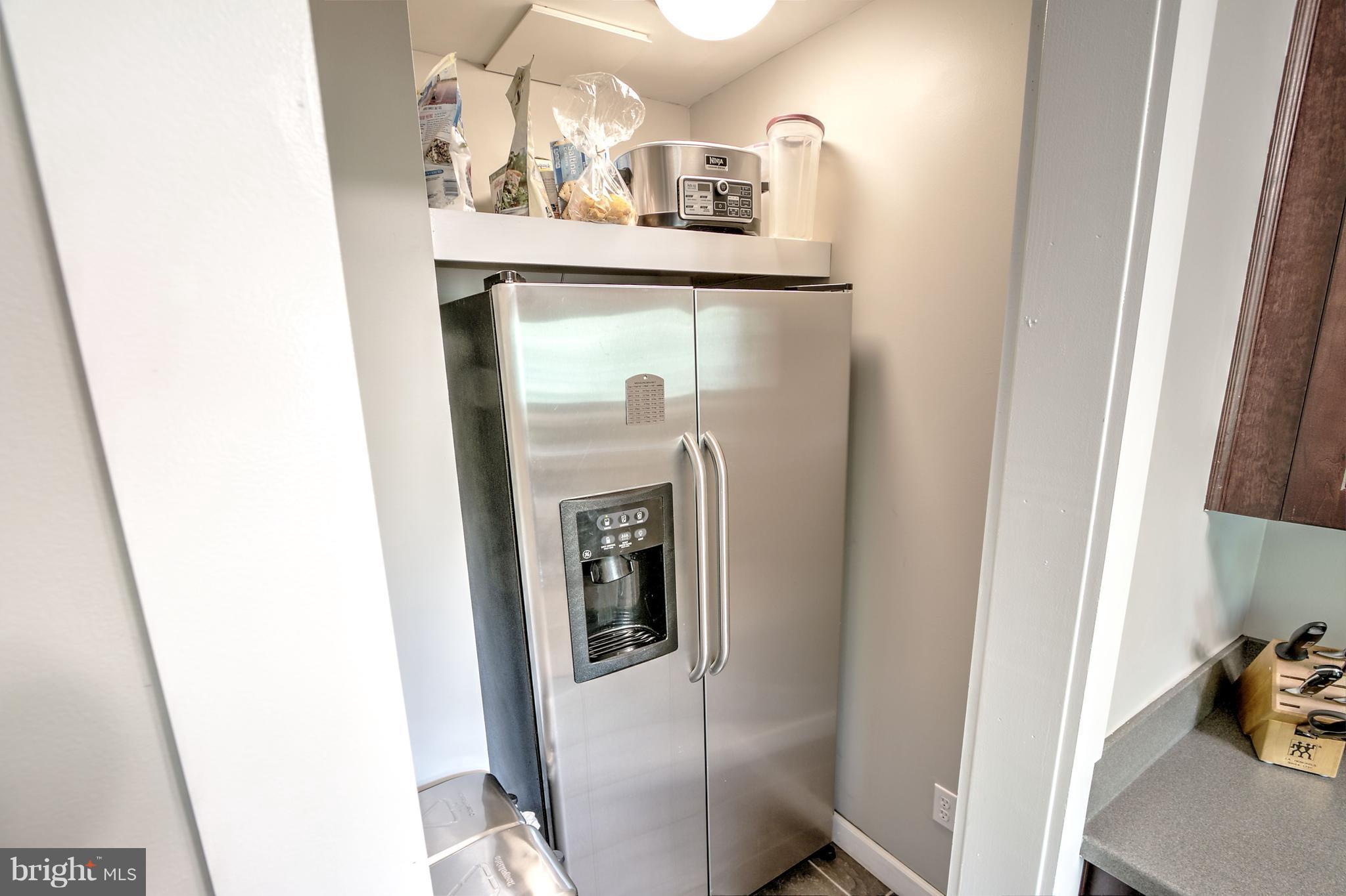 2226 Coppersmith Square Reston, VA 20191 - Photo 7 of 28 Kitchen