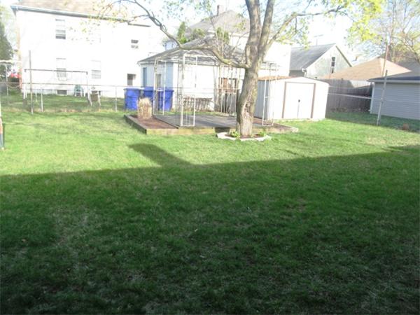 95 Calder Street Pawtucket, RI 02861 - Photo 4 of 23 Gallery Image 4