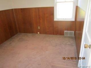BEDROOM.jpg