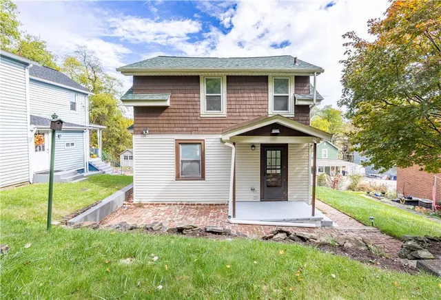 $1,900 | 232 St Clair Street, Bridgeville, PA 15017