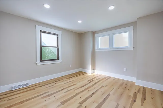 $1,900 | 232 St Clair Street, Bridgeville, PA 15017