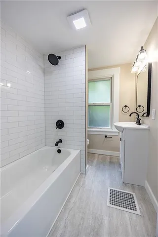 $1,900 | 232 St Clair Street, Bridgeville, PA 15017