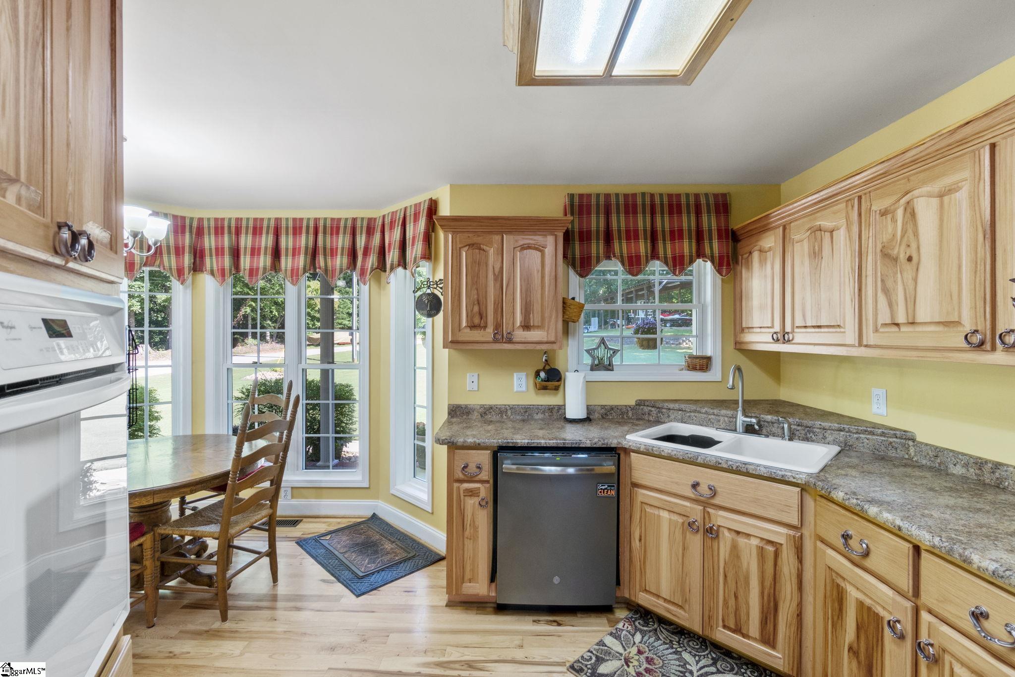 591 Berry Shoals Road Duncan, SC 29334 - Photo 14 of 36 Gallery Image 14