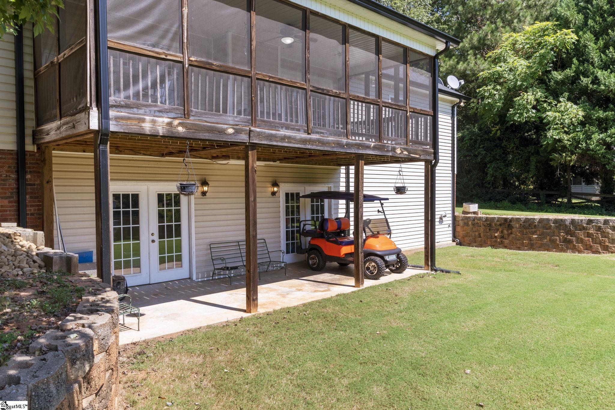 591 Berry Shoals Road Duncan, SC 29334 - Photo 30 of 36 Gallery Image 30