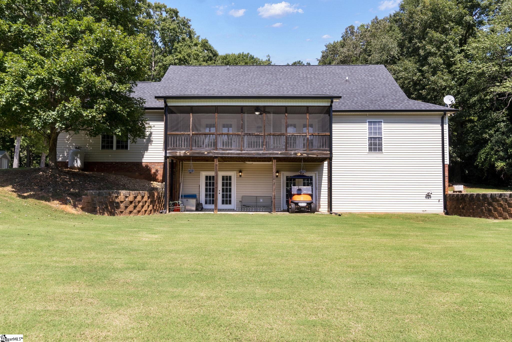 591 Berry Shoals Road Duncan, SC 29334 - Photo 32 of 36 Gallery Image 32