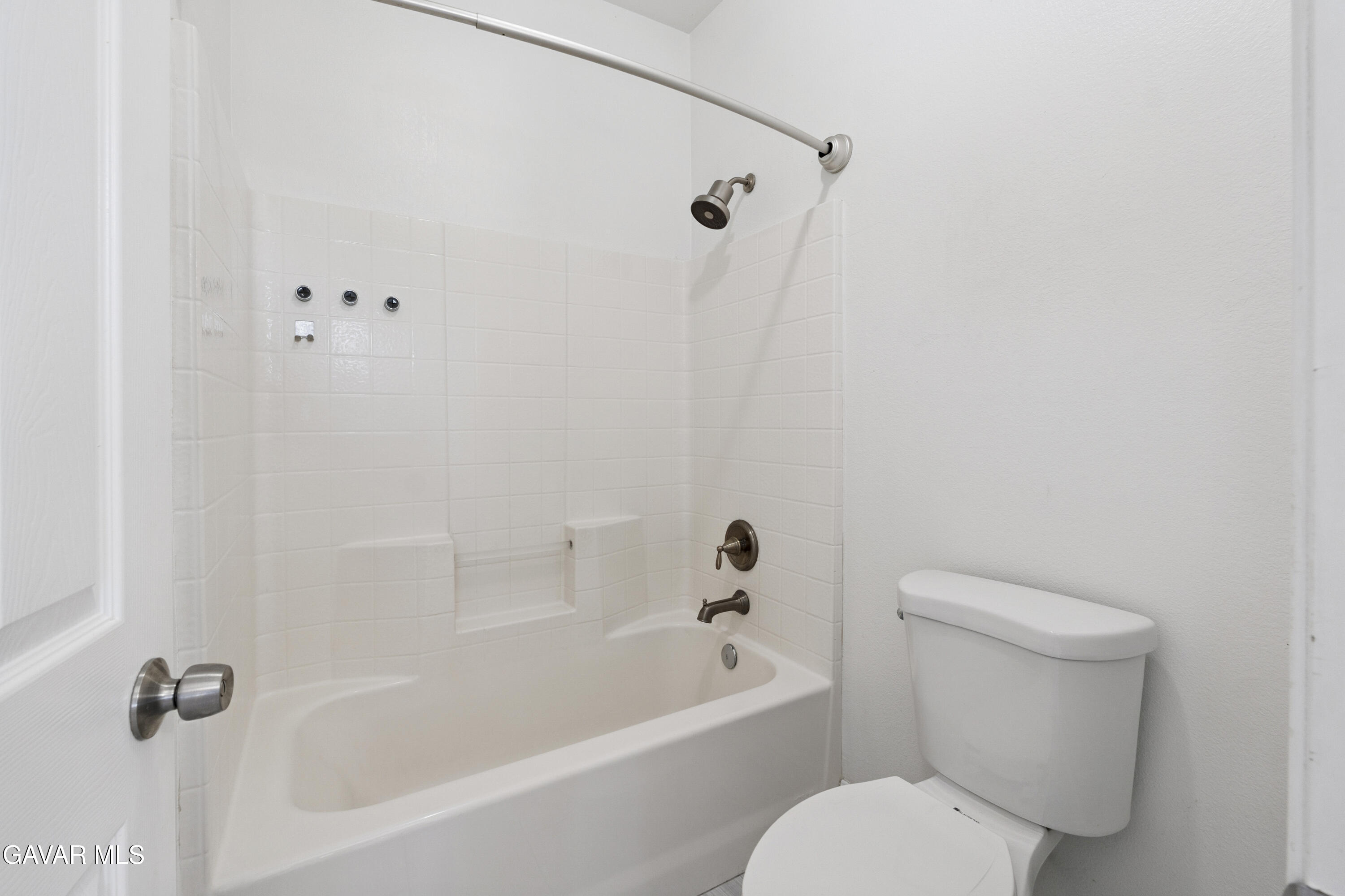 1732 Gamble Lane Escondido, CA 92029 - Photo 37 of 53 33