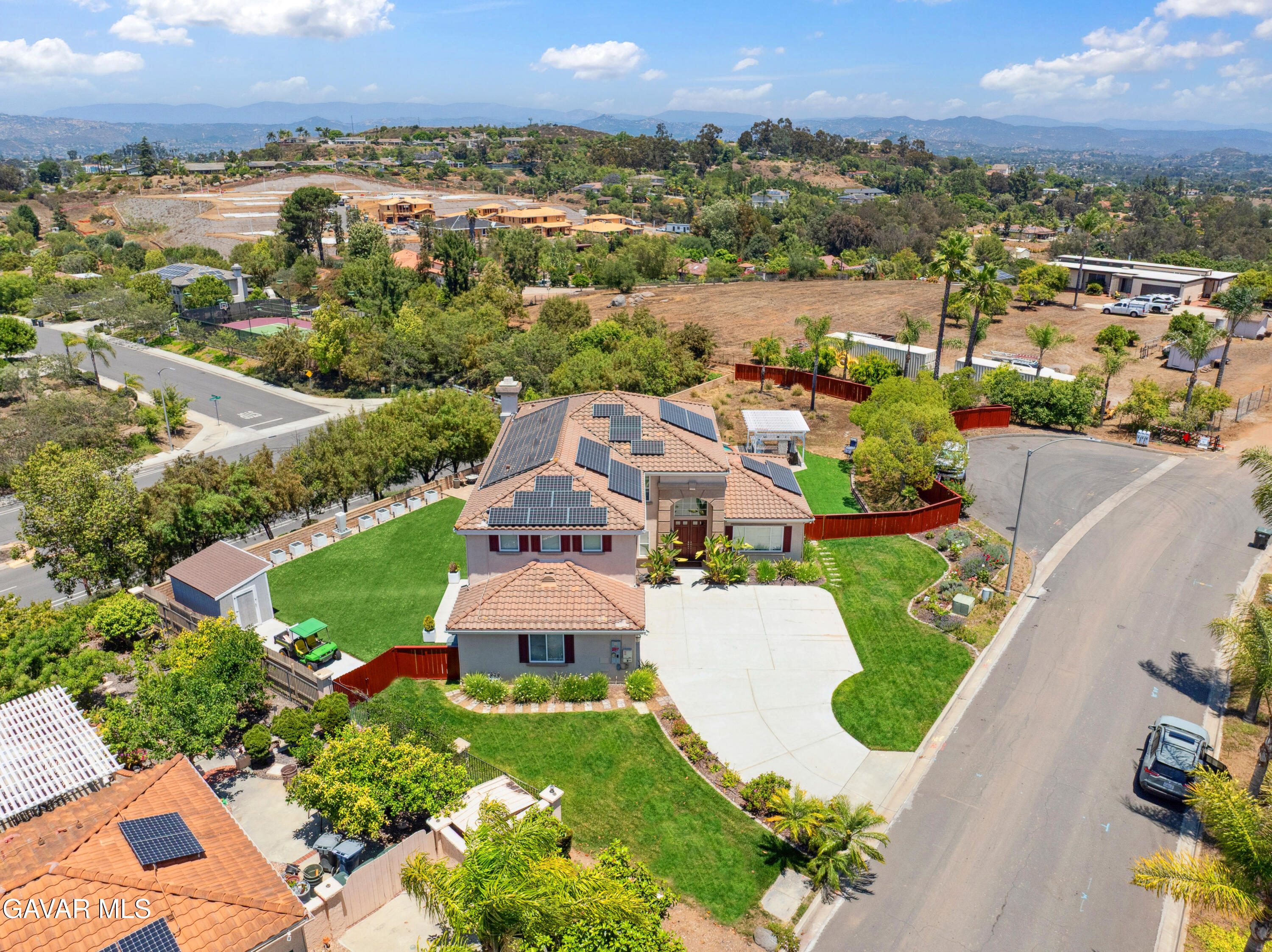 1732 Gamble Lane Escondido, CA 92029 - Photo 4 of 53 49