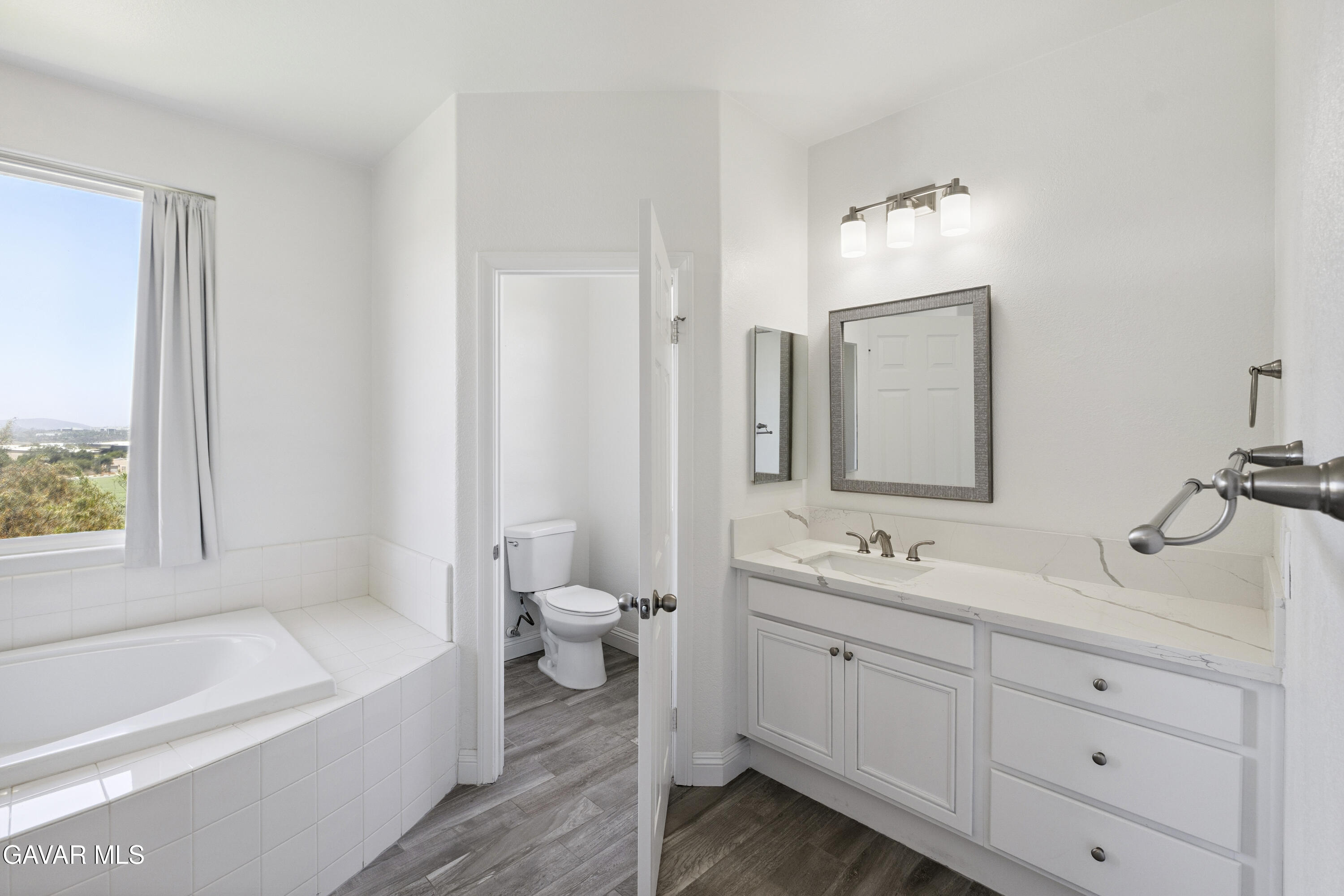 1732 Gamble Lane Escondido, CA 92029 - Photo 43 of 53 27