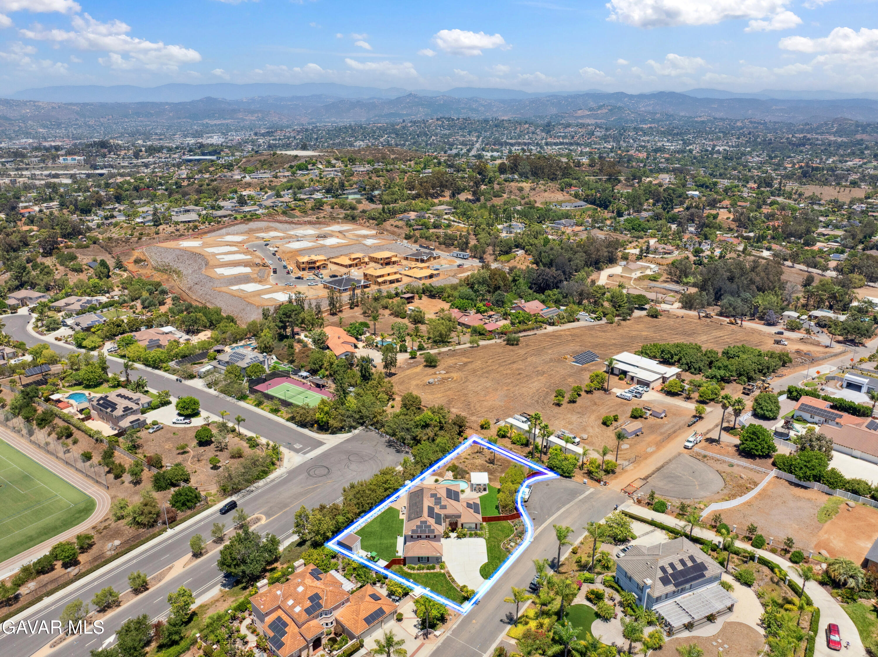 1732 Gamble Lane Escondido, CA 92029 - Photo 7 of 53 52
