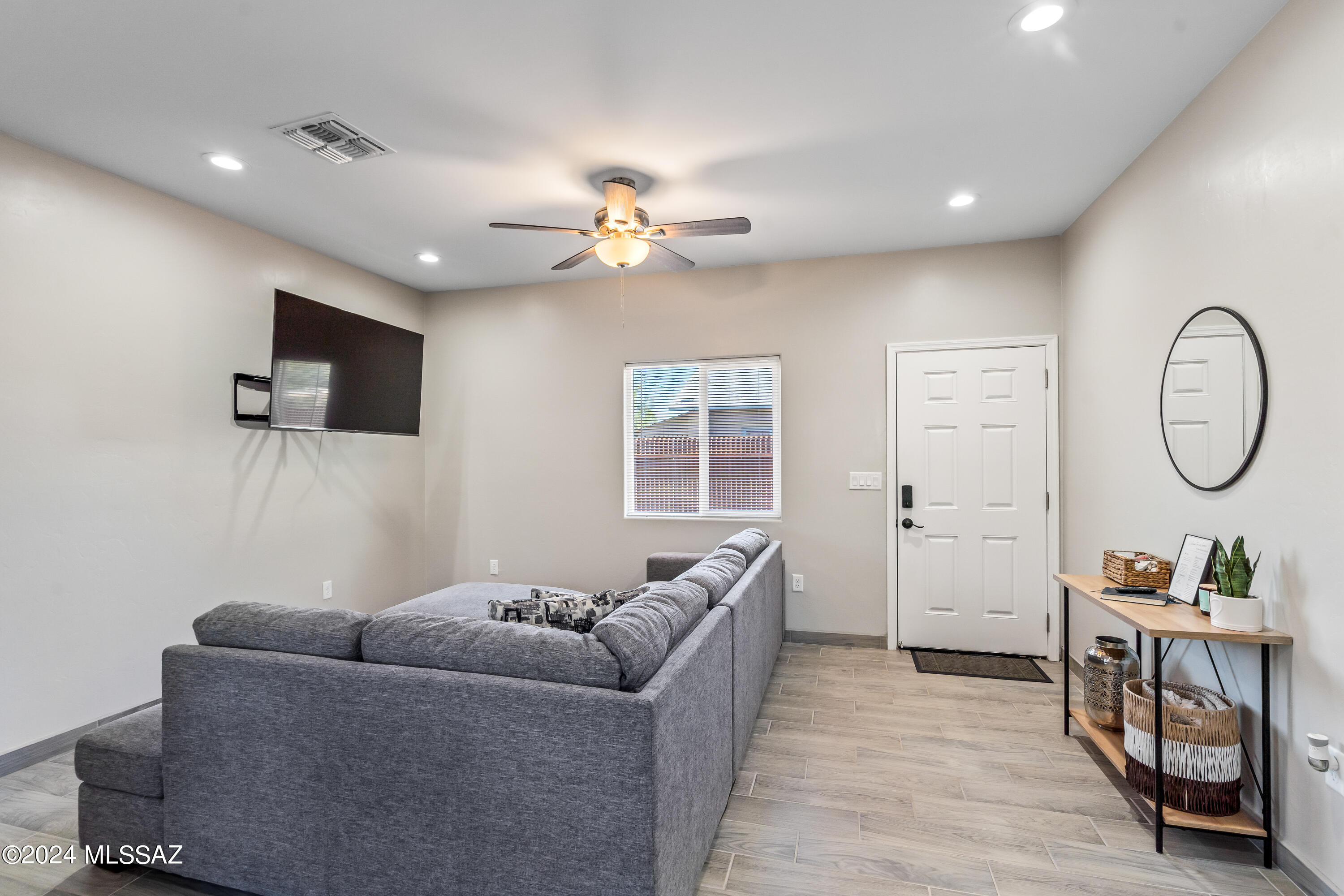 1424 North Richey Boulevard, Unit 1 Tucson, AZ 85716 - Photo 5 of 27