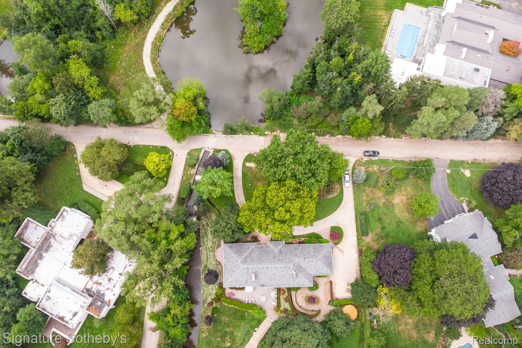 172 Chesterfield Road Bloomfield Hills, MI 48304 - Photo 84 of 98 045_108.jpg
