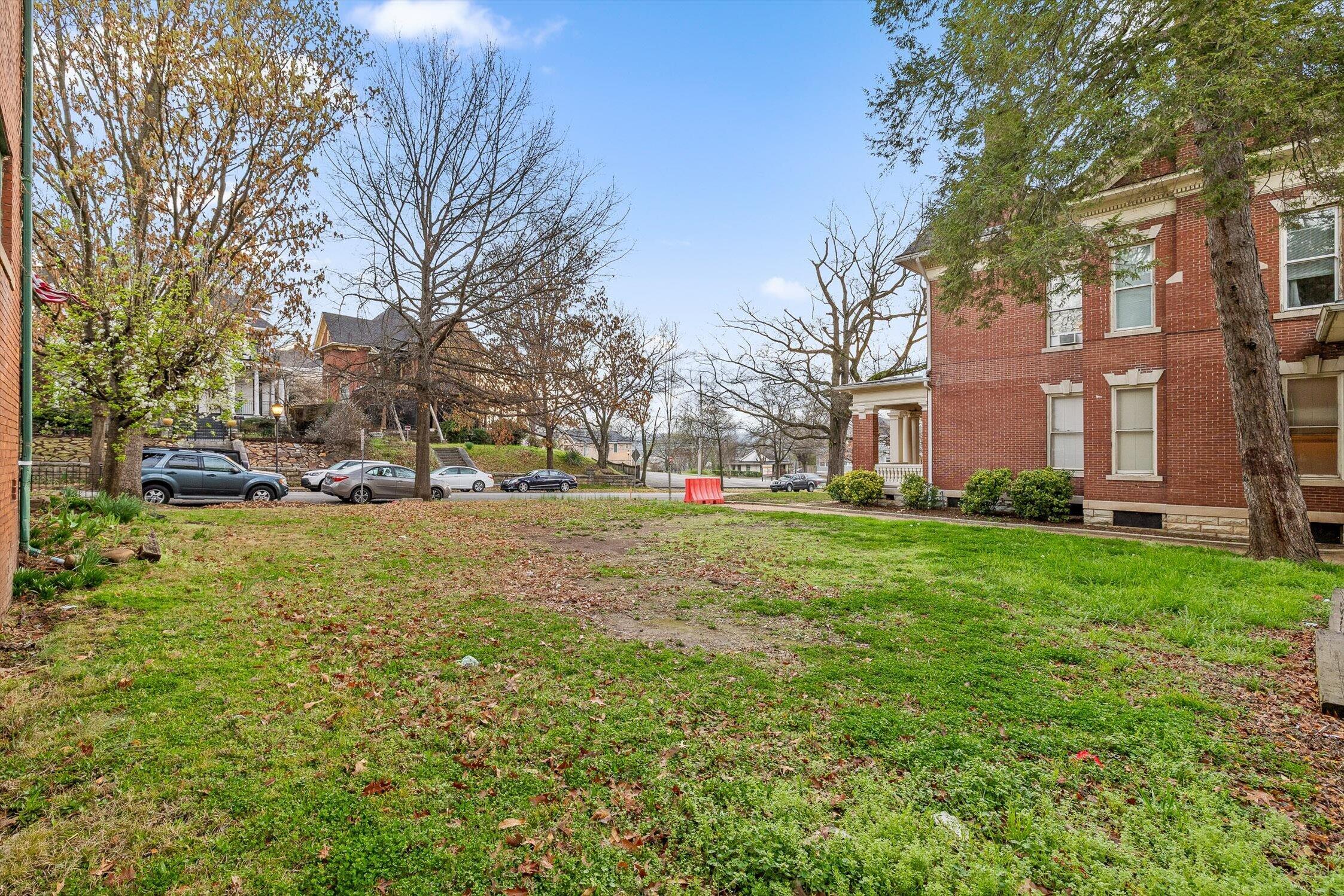 926 Oak Street Chattanooga, TN 37403 - Photo 29 of 42 33-Oak-32