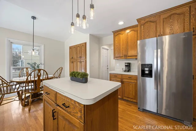 $585,000 | 953 Cordova Court, Wheaton, IL 60189