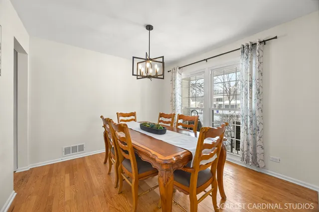 $585,000 | 953 Cordova Court, Wheaton, IL 60189